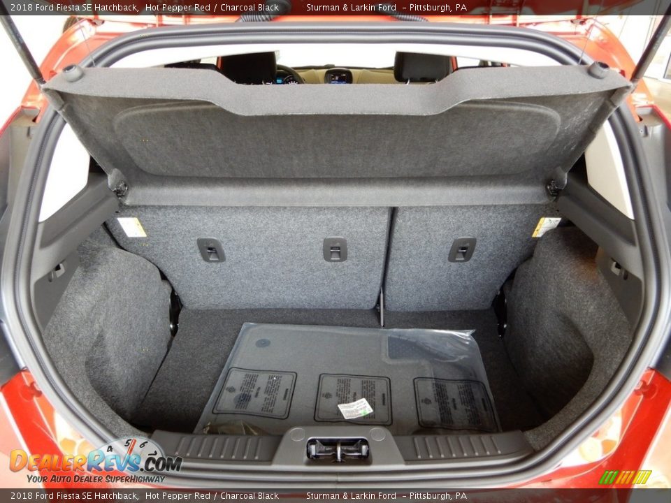 2018 Ford Fiesta SE Hatchback Hot Pepper Red / Charcoal Black Photo #3