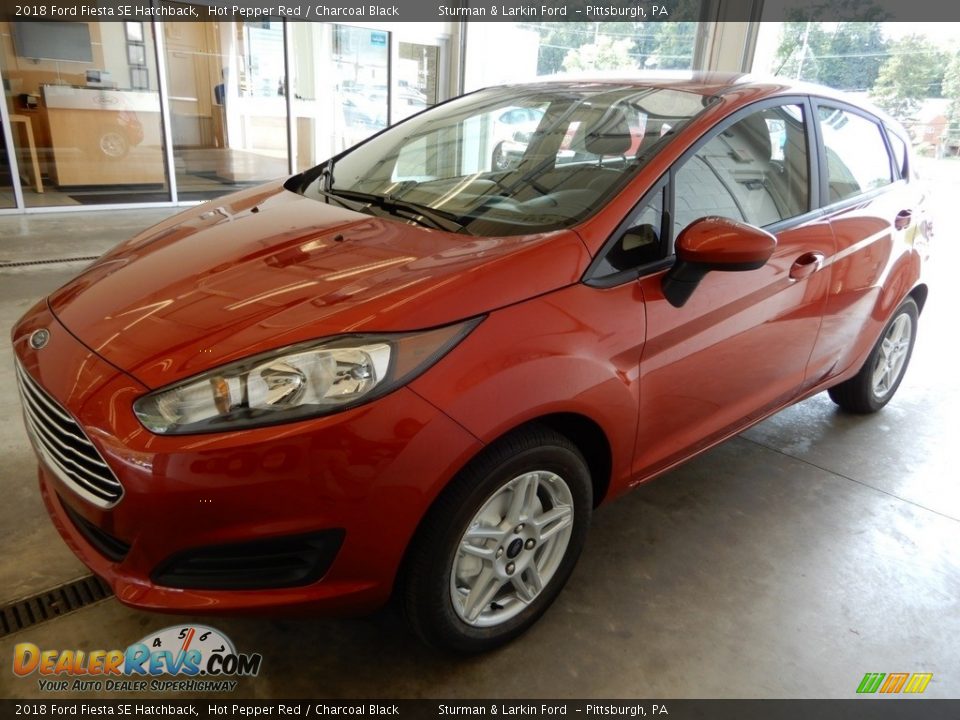 2018 Ford Fiesta SE Hatchback Hot Pepper Red / Charcoal Black Photo #5