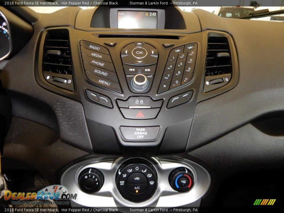 2018 Ford Fiesta SE Hatchback Hot Pepper Red / Charcoal Black Photo #15