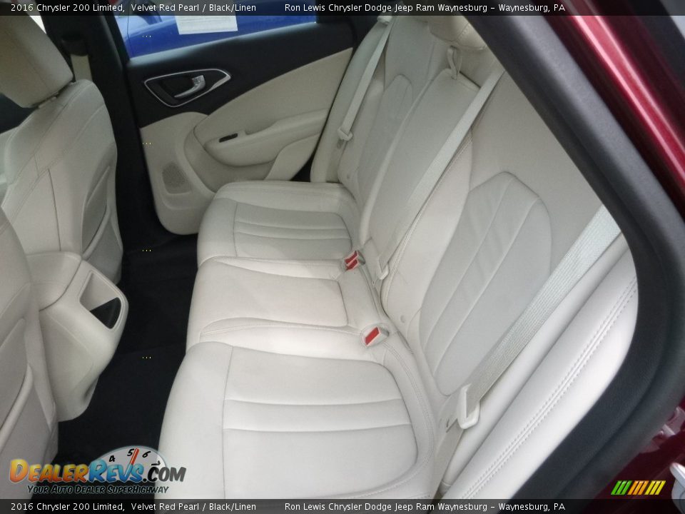 2016 Chrysler 200 Limited Velvet Red Pearl / Black/Linen Photo #12