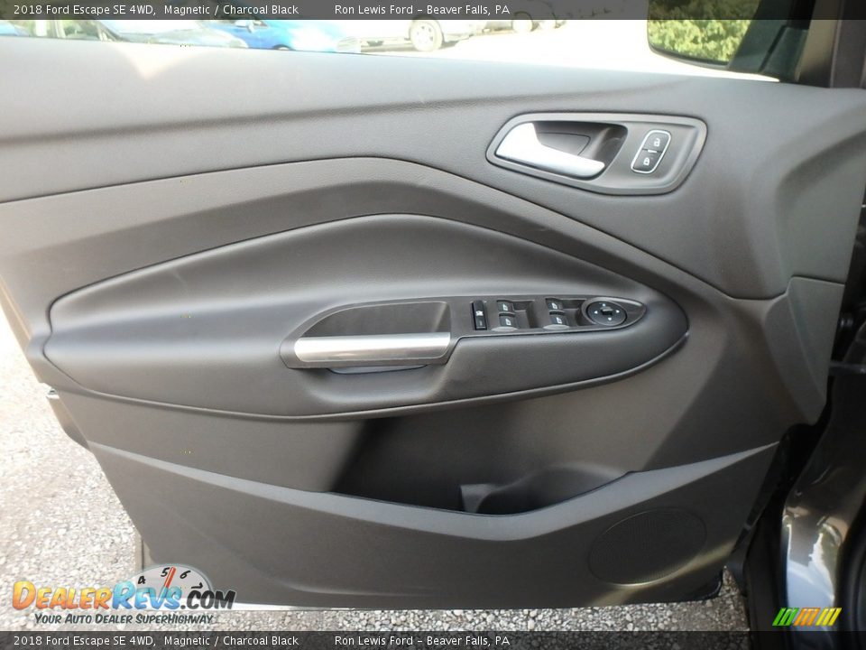 2018 Ford Escape SE 4WD Magnetic / Charcoal Black Photo #14