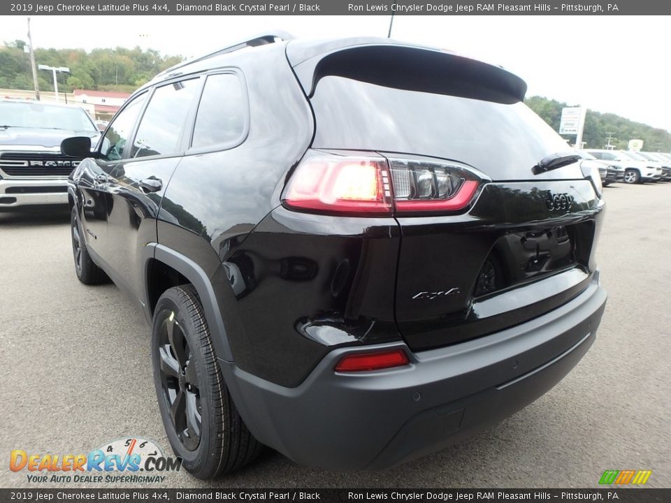 2019 Jeep Cherokee Latitude Plus 4x4 Diamond Black Crystal Pearl / Black Photo #3