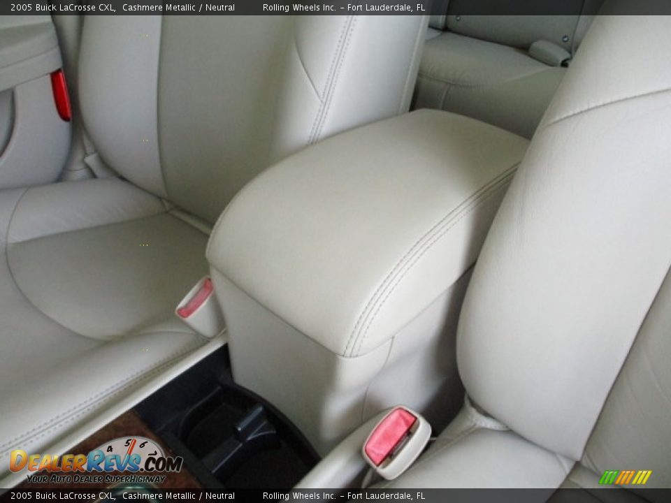 2005 Buick LaCrosse CXL Cashmere Metallic / Neutral Photo #24