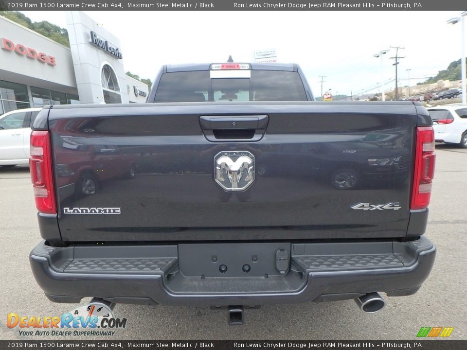 2019 Ram 1500 Laramie Crew Cab 4x4 Maximum Steel Metallic / Black Photo #4