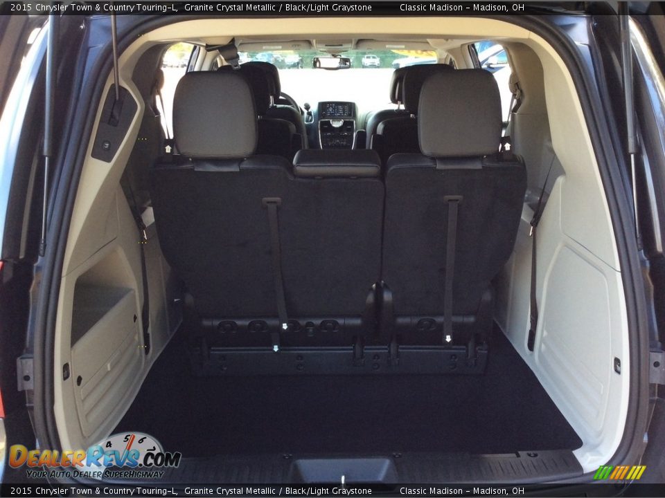 2015 Chrysler Town & Country Touring-L Granite Crystal Metallic / Black/Light Graystone Photo #26