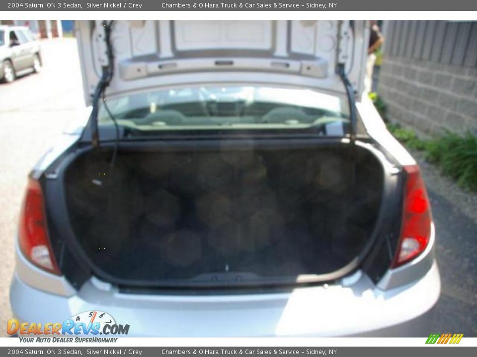 2004 Saturn ION 3 Sedan Silver Nickel / Grey Photo #7
