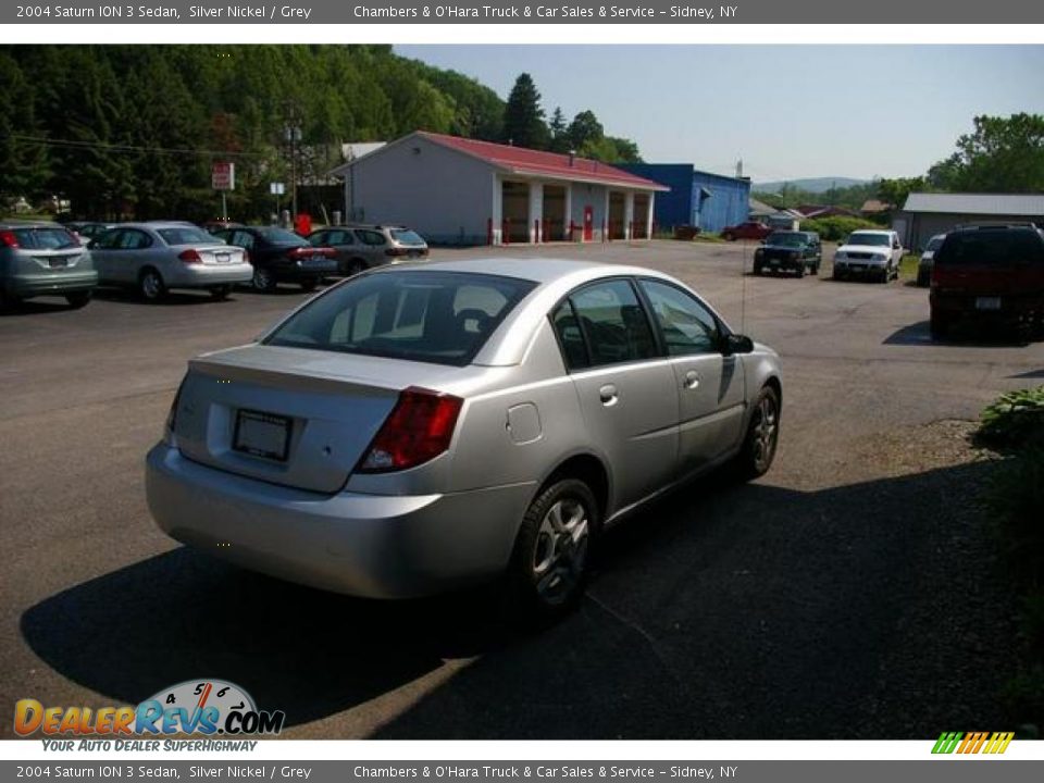 2004 Saturn ION 3 Sedan Silver Nickel / Grey Photo #9