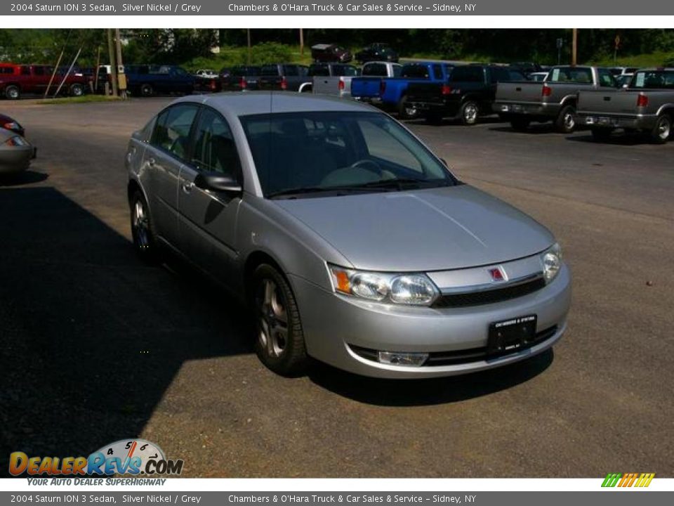 2004 Saturn ION 3 Sedan Silver Nickel / Grey Photo #12