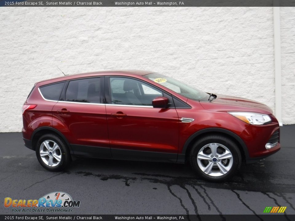 2015 Ford Escape SE Sunset Metallic / Charcoal Black Photo #2