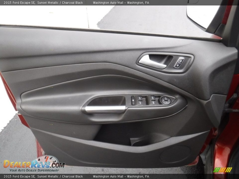 2015 Ford Escape SE Sunset Metallic / Charcoal Black Photo #11