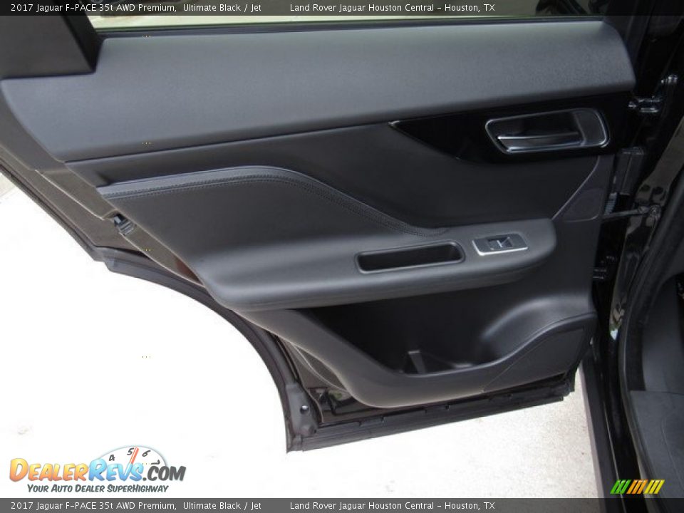 2017 Jaguar F-PACE 35t AWD Premium Ultimate Black / Jet Photo #24
