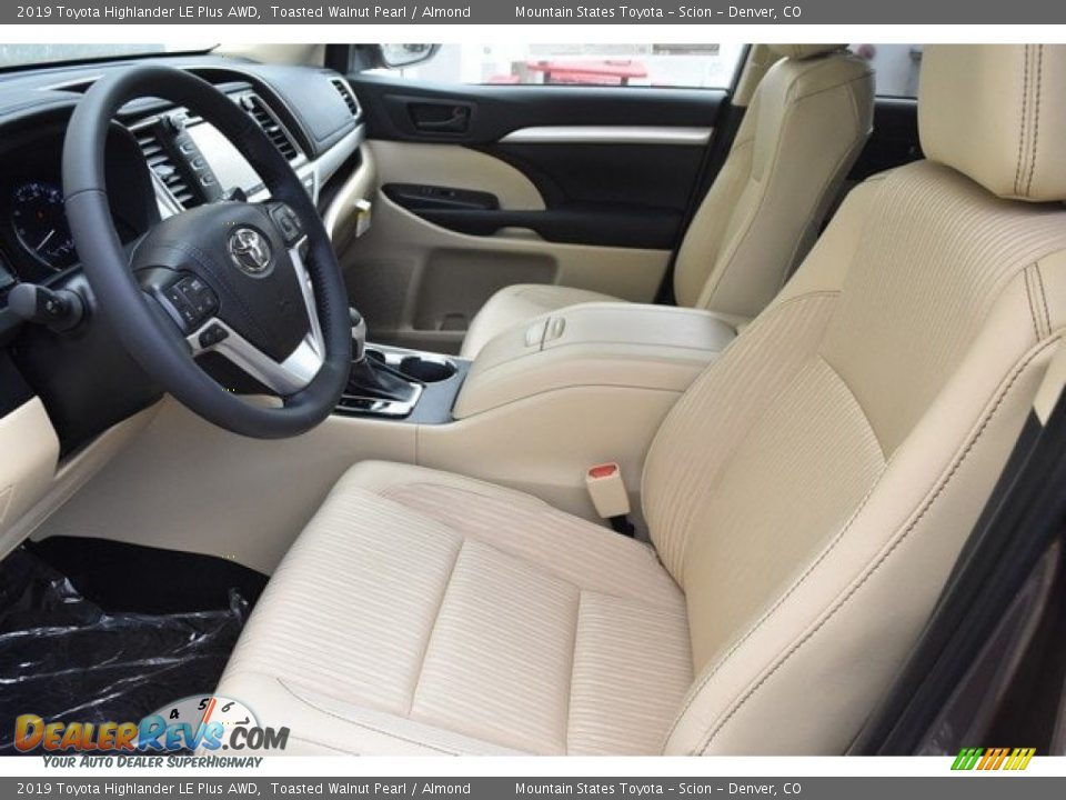 Front Seat of 2019 Toyota Highlander LE Plus AWD Photo #6
