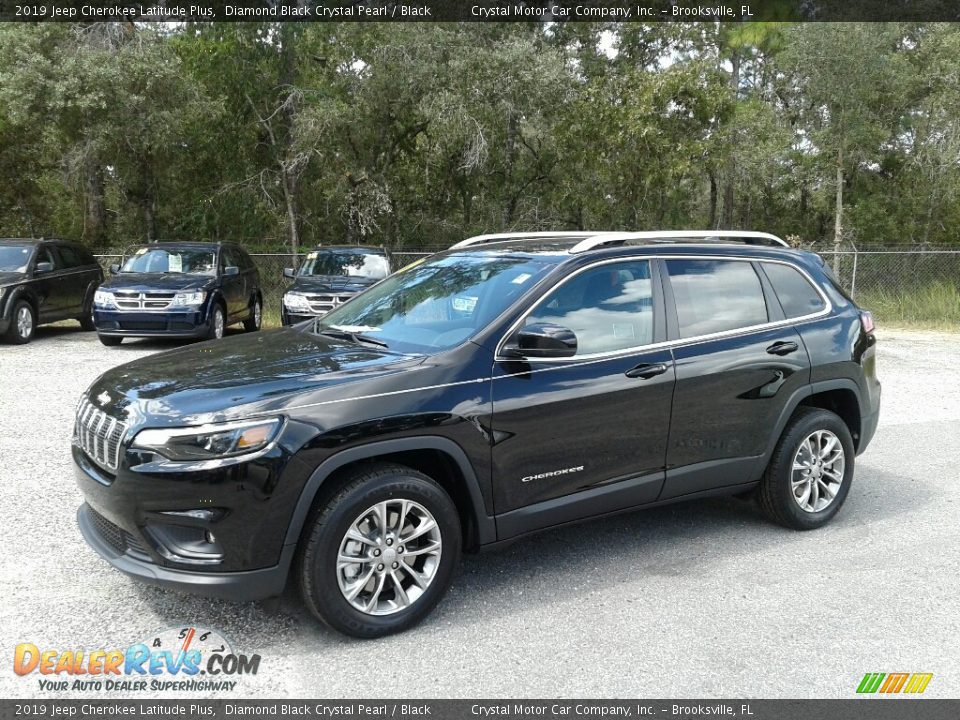 2019 Jeep Cherokee Latitude Plus Diamond Black Crystal Pearl / Black Photo #1
