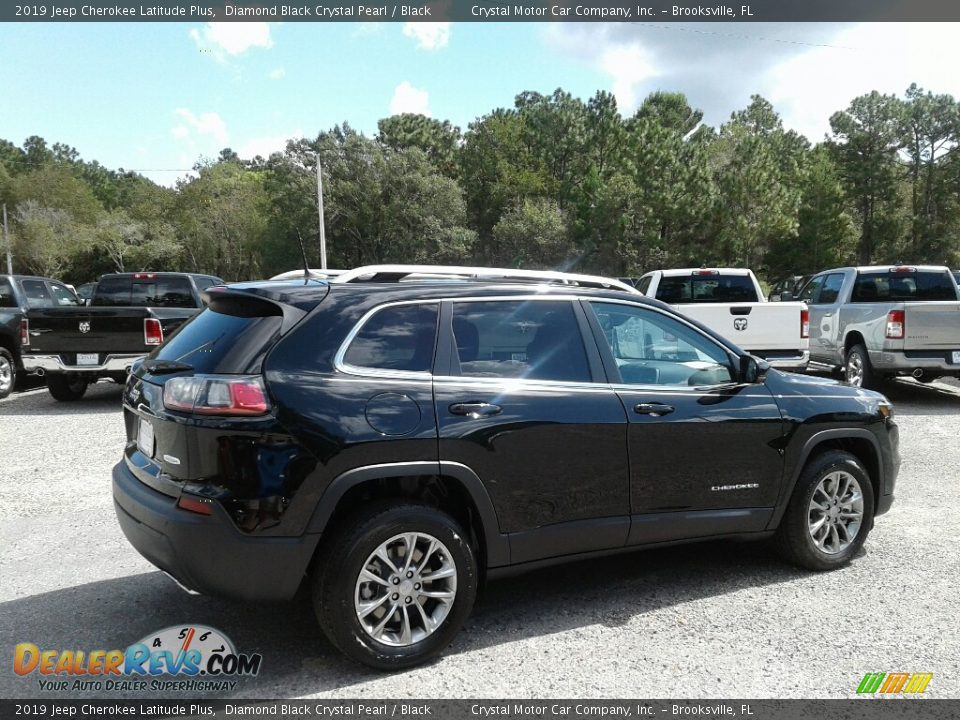 2019 Jeep Cherokee Latitude Plus Diamond Black Crystal Pearl / Black Photo #5