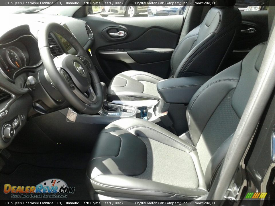 2019 Jeep Cherokee Latitude Plus Diamond Black Crystal Pearl / Black Photo #9