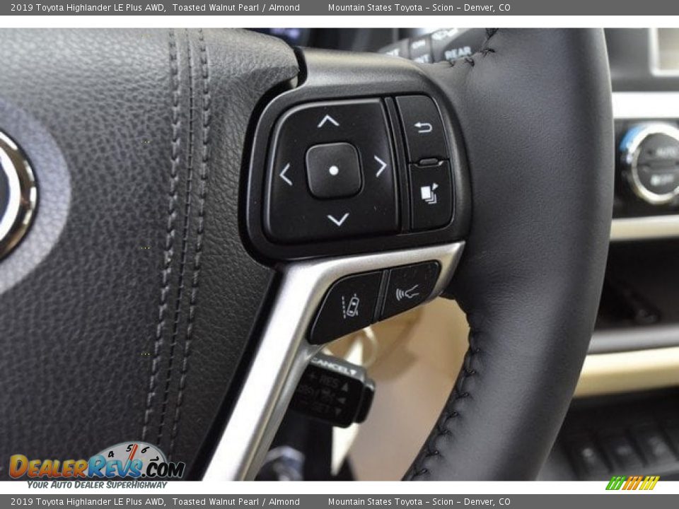 2019 Toyota Highlander LE Plus AWD Steering Wheel Photo #29