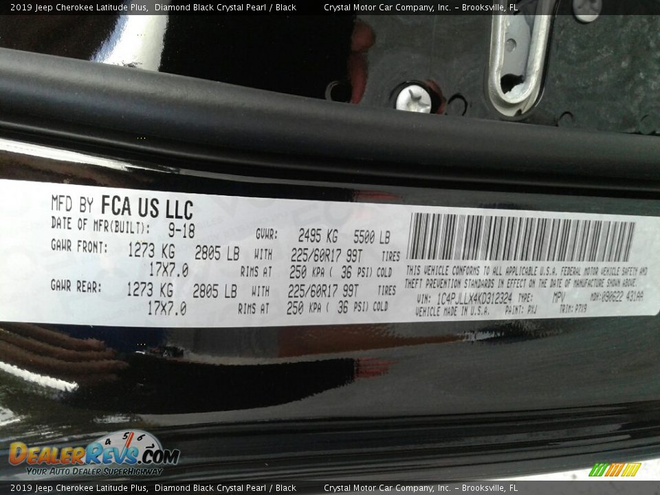 2019 Jeep Cherokee Latitude Plus Diamond Black Crystal Pearl / Black Photo #21