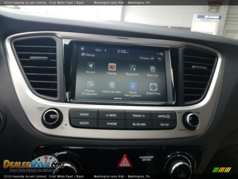 Controls of 2019 Hyundai Accent Limited Photo #16