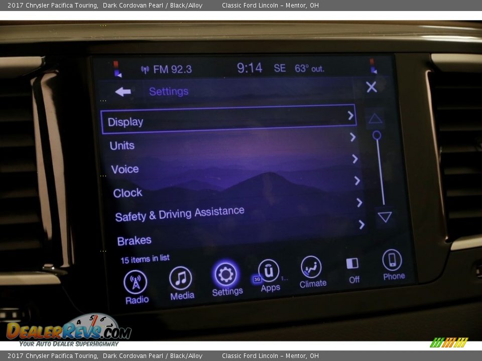 2017 Chrysler Pacifica Touring Dark Cordovan Pearl / Black/Alloy Photo #10
