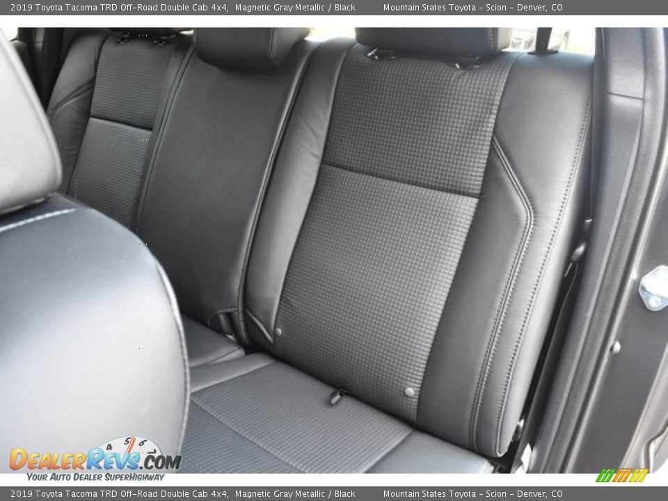 2019 Toyota Tacoma TRD Off-Road Double Cab 4x4 Magnetic Gray Metallic / Black Photo #10