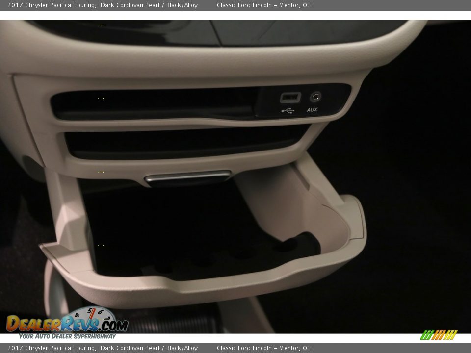 2017 Chrysler Pacifica Touring Dark Cordovan Pearl / Black/Alloy Photo #14