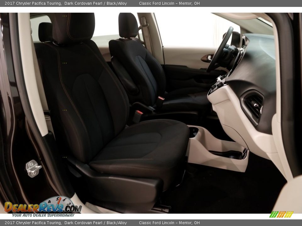 2017 Chrysler Pacifica Touring Dark Cordovan Pearl / Black/Alloy Photo #17