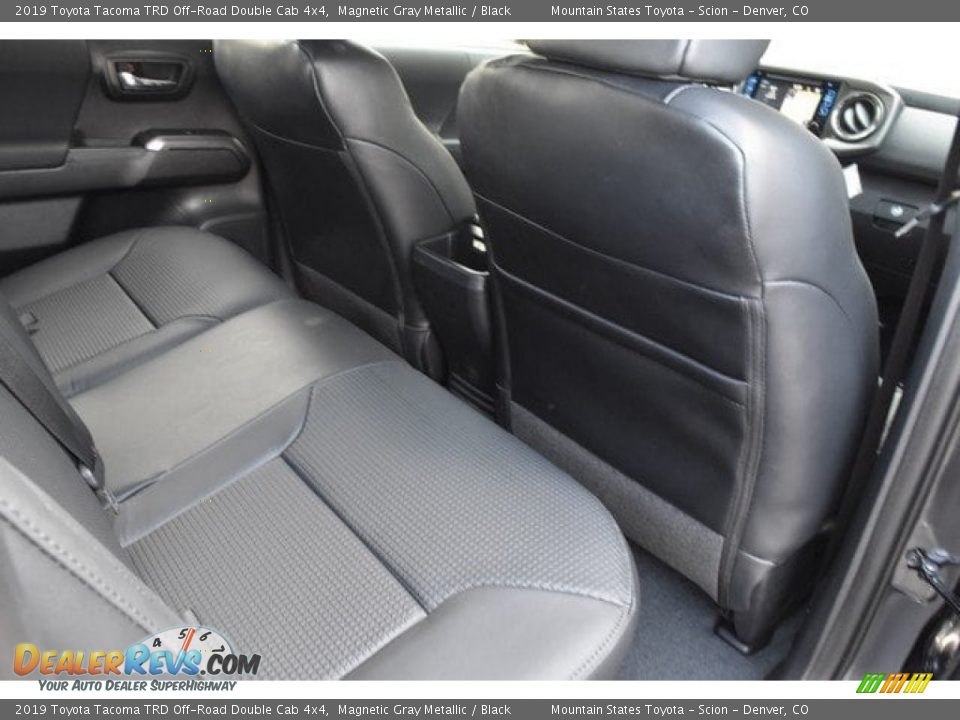 2019 Toyota Tacoma TRD Off-Road Double Cab 4x4 Magnetic Gray Metallic / Black Photo #17