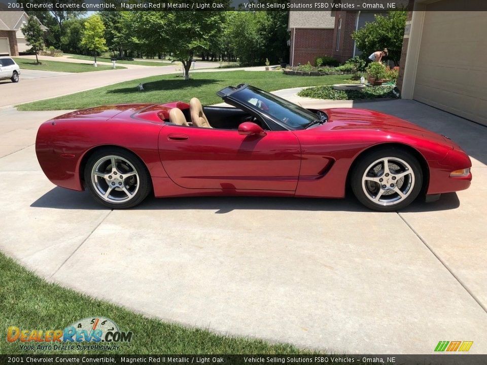 2001 Chevrolet Corvette Convertible Magnetic Red II Metallic / Light Oak Photo #10