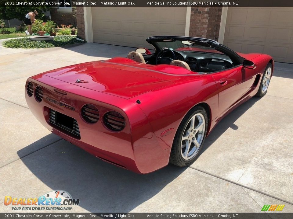 2001 Chevrolet Corvette Convertible Magnetic Red II Metallic / Light Oak Photo #11