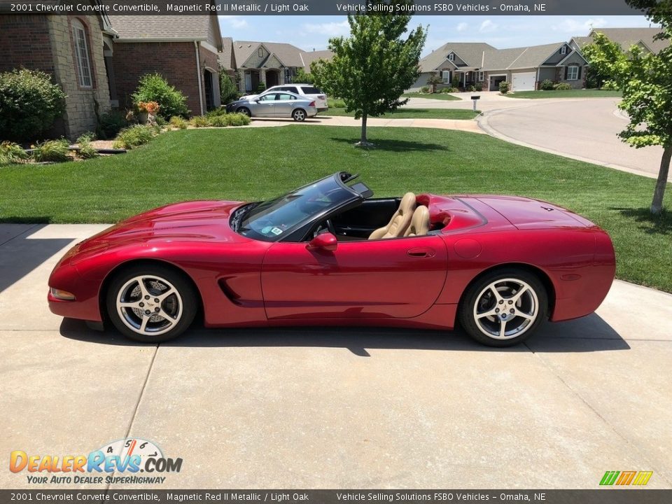 2001 Chevrolet Corvette Convertible Magnetic Red II Metallic / Light Oak Photo #14