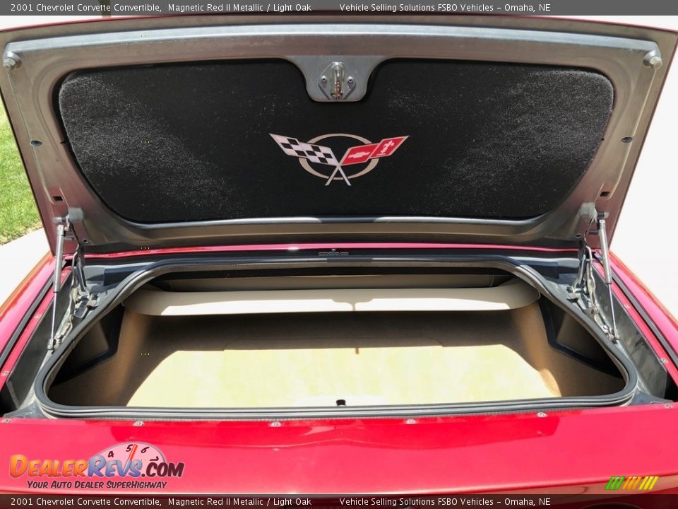 2001 Chevrolet Corvette Convertible Magnetic Red II Metallic / Light Oak Photo #20