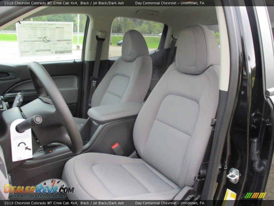 Front Seat of 2019 Chevrolet Colorado WT Crew Cab 4x4 Photo #12