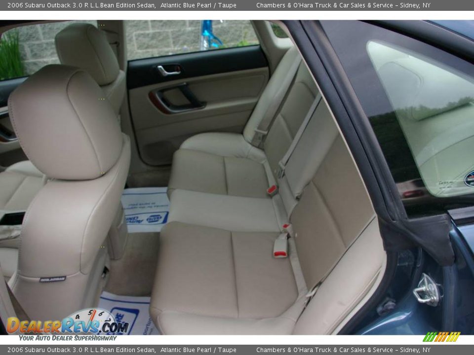 2006 Subaru Outback 3.0 R L.L.Bean Edition Sedan Atlantic Blue Pearl / Taupe Photo #10
