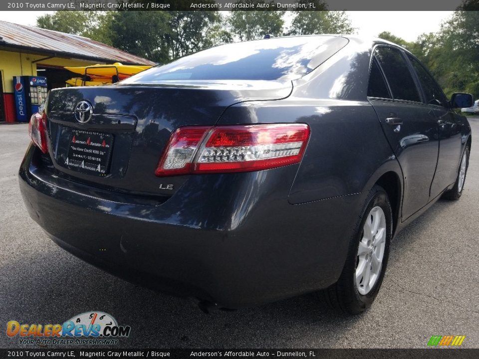 2010 Toyota Camry LE Magnetic Gray Metallic / Bisque Photo #3