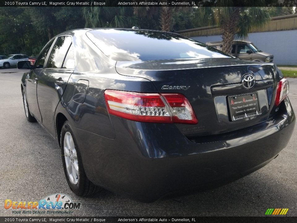 2010 Toyota Camry LE Magnetic Gray Metallic / Bisque Photo #5