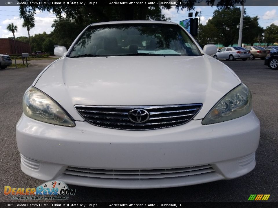 2005 Toyota Camry LE V6 Lunar Mist Metallic / Taupe Photo #8