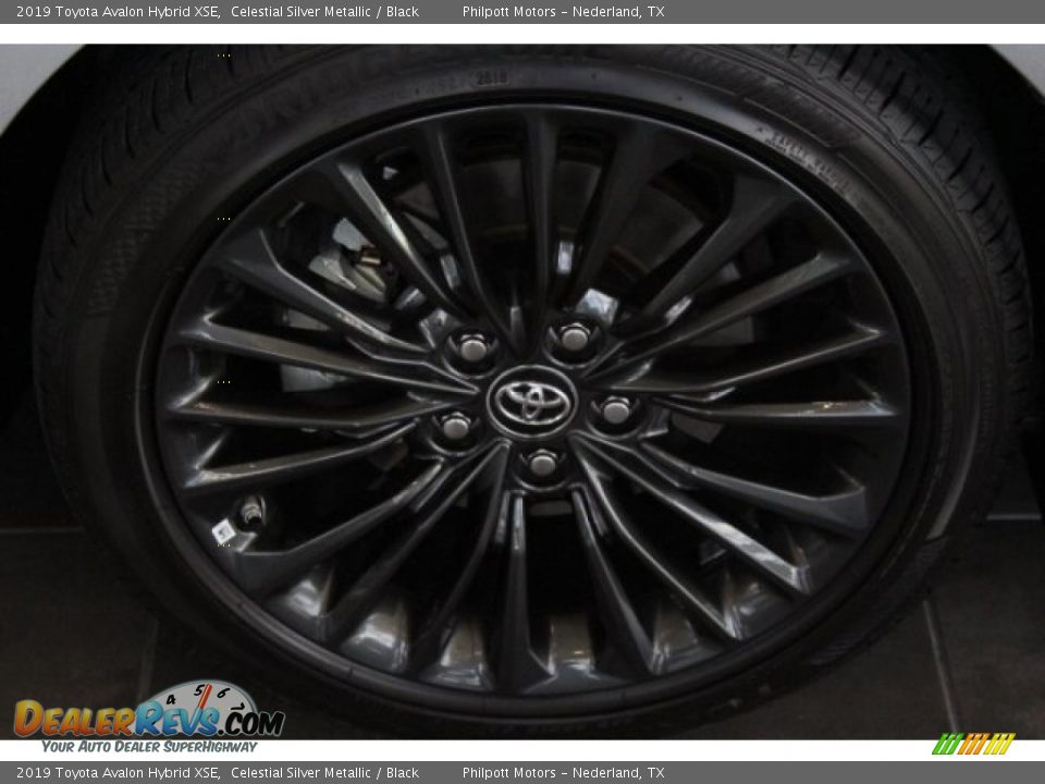 2019 Toyota Avalon Hybrid XSE Celestial Silver Metallic / Black Photo #5