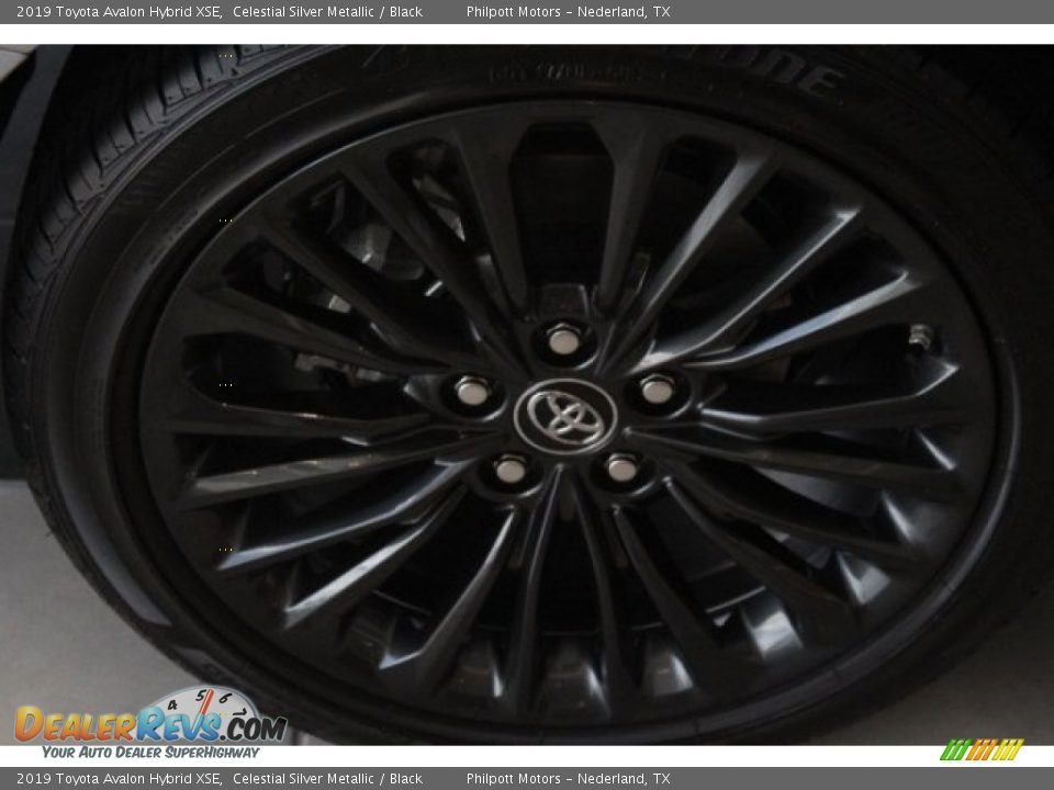 2019 Toyota Avalon Hybrid XSE Celestial Silver Metallic / Black Photo #10