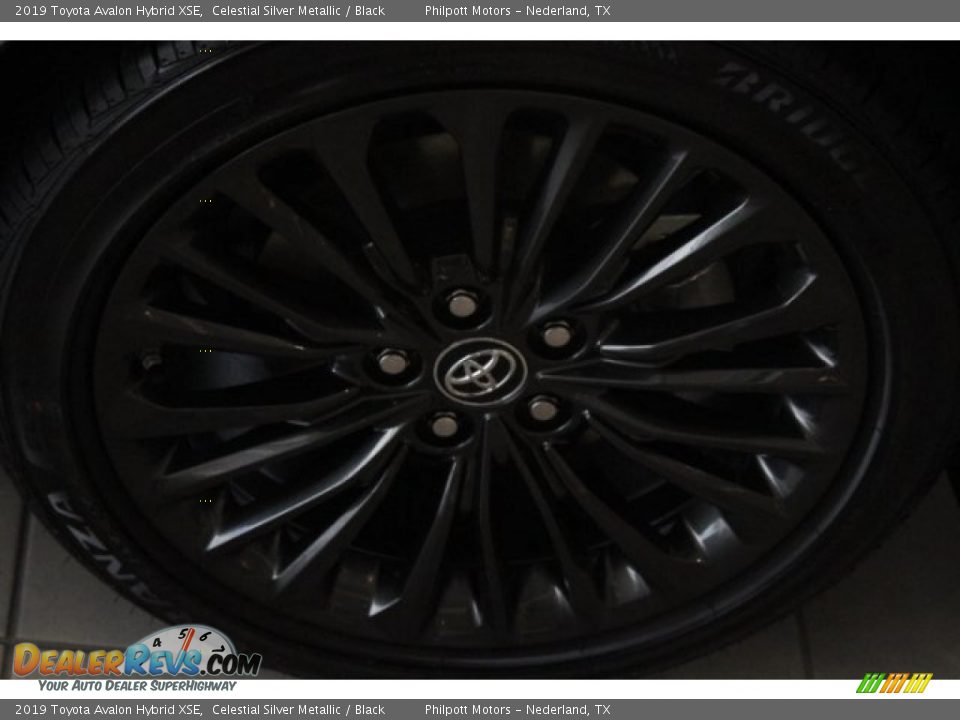 2019 Toyota Avalon Hybrid XSE Celestial Silver Metallic / Black Photo #11