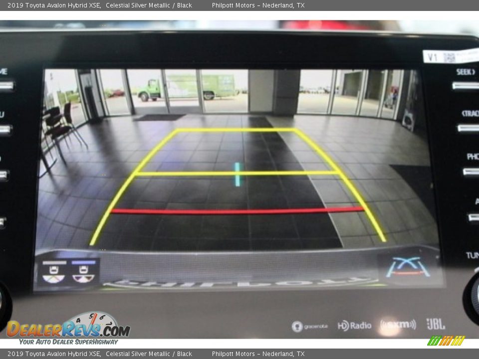 2019 Toyota Avalon Hybrid XSE Celestial Silver Metallic / Black Photo #16