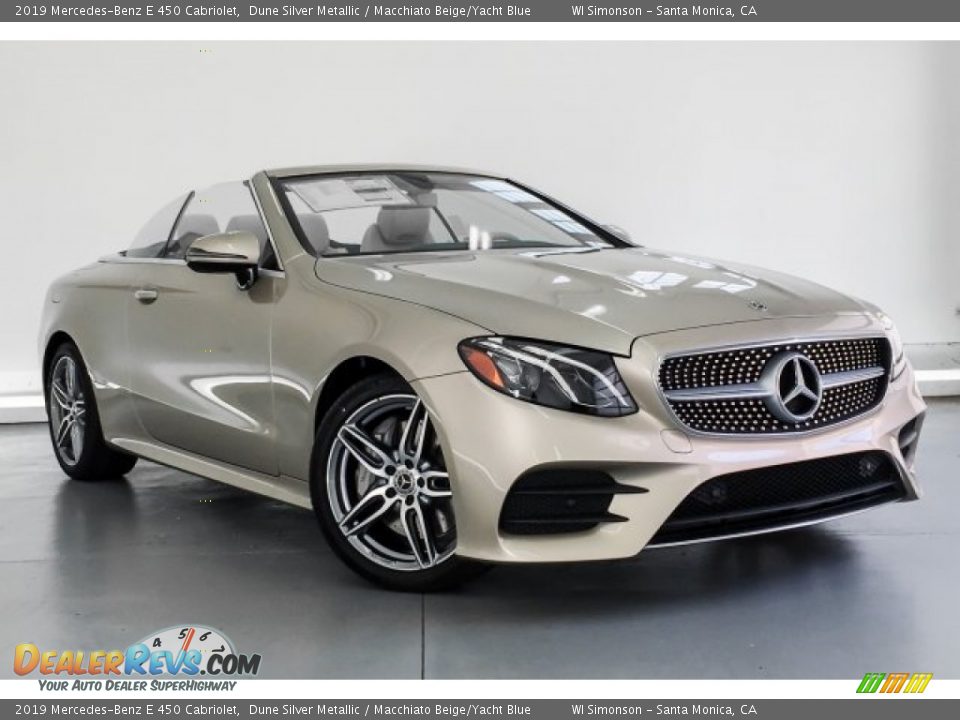 Front 3/4 View of 2019 Mercedes-Benz E 450 Cabriolet Photo #12