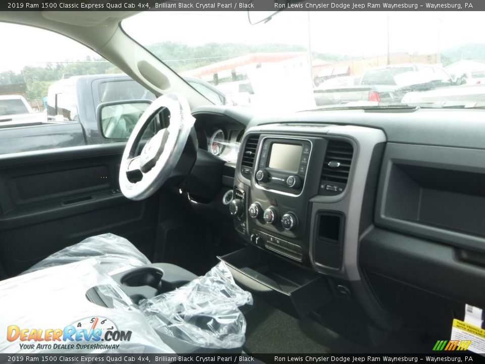 2019 Ram 1500 Classic Express Quad Cab 4x4 Brilliant Black Crystal Pearl / Black Photo #10