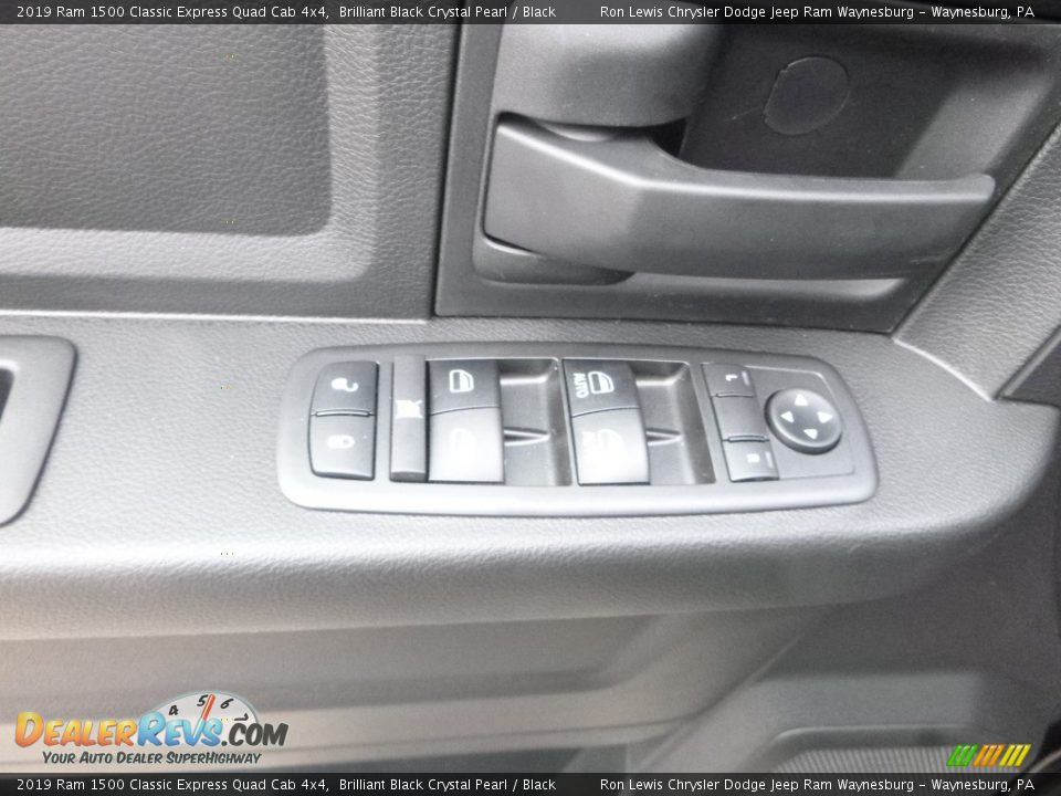 2019 Ram 1500 Classic Express Quad Cab 4x4 Brilliant Black Crystal Pearl / Black Photo #20