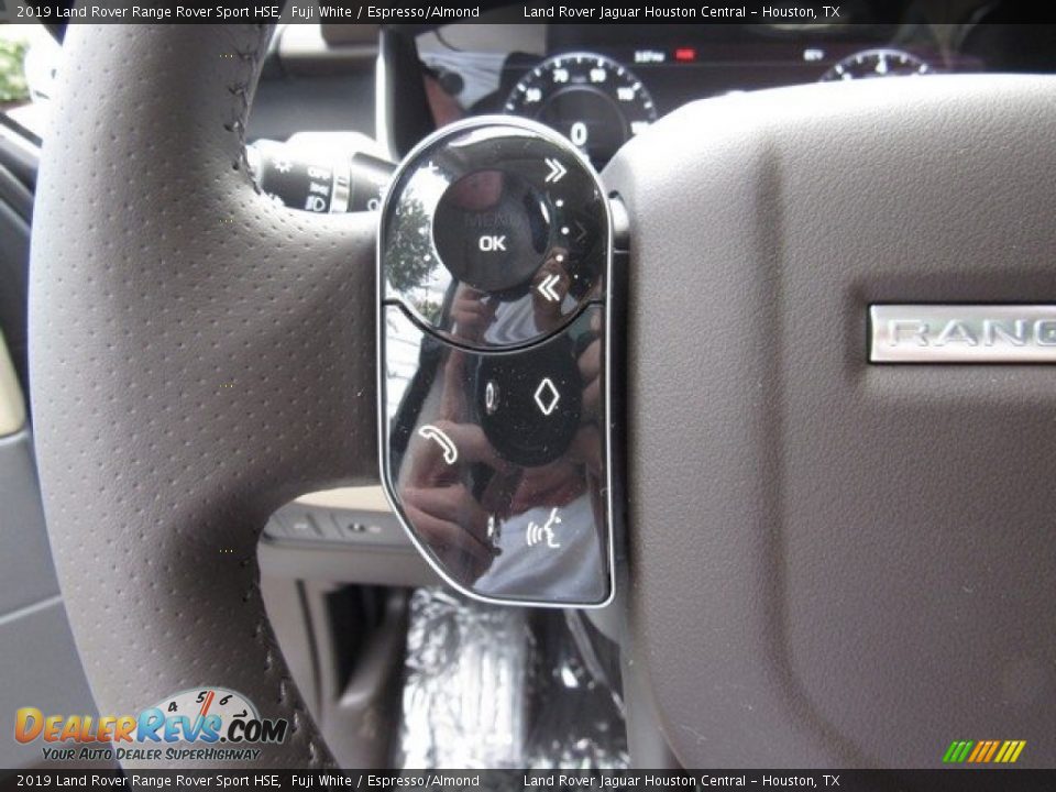 2019 Land Rover Range Rover Sport HSE Steering Wheel Photo #27