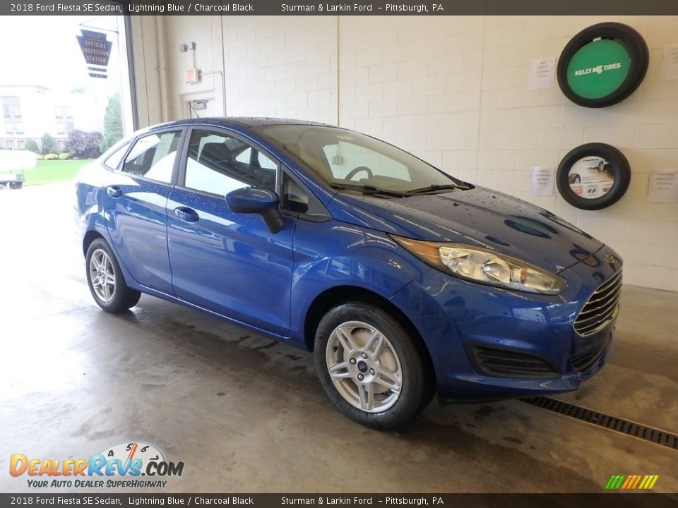 2018 Ford Fiesta SE Sedan Lightning Blue / Charcoal Black Photo #1
