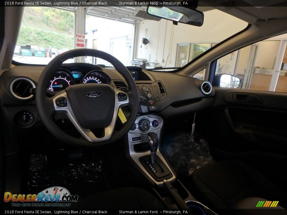 2018 Ford Fiesta SE Sedan Lightning Blue / Charcoal Black Photo #8