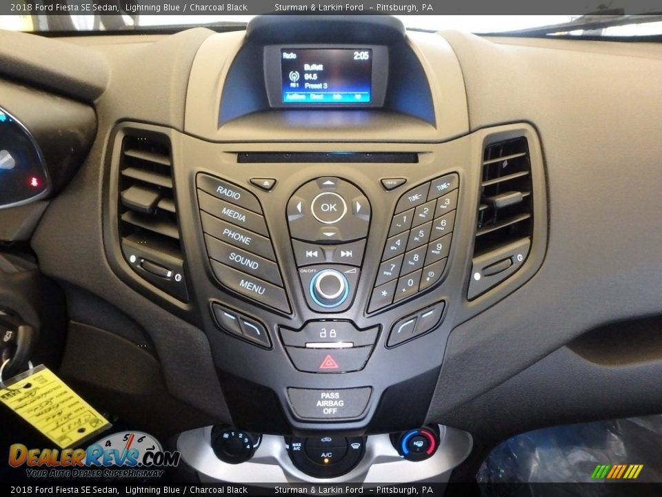 2018 Ford Fiesta SE Sedan Lightning Blue / Charcoal Black Photo #12