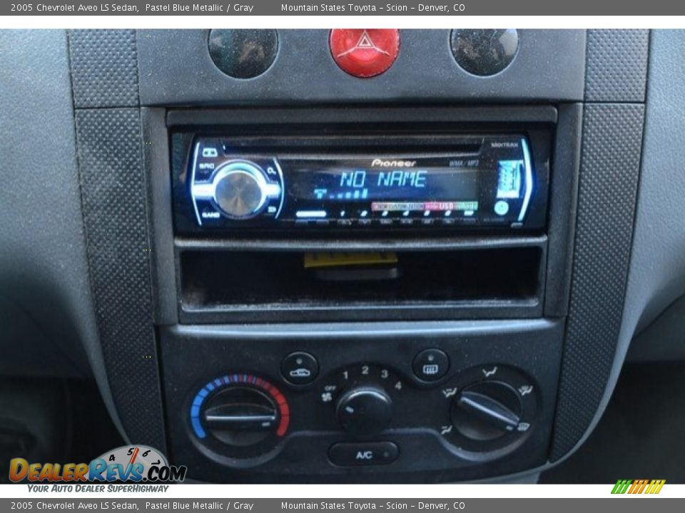 2005 Chevrolet Aveo LS Sedan Pastel Blue Metallic / Gray Photo #11