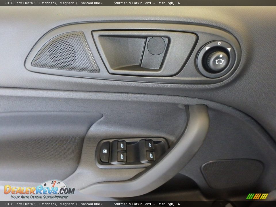 2018 Ford Fiesta SE Hatchback Magnetic / Charcoal Black Photo #9