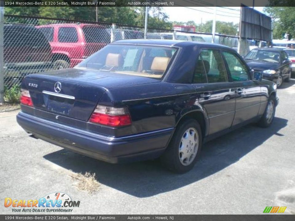 1994 Mercedes-Benz E 320 Sedan Midnight Blue / Palomino Photo #6